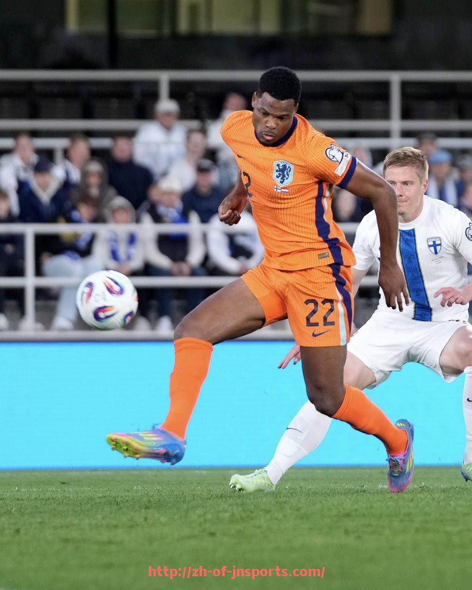 JN江南体育-法甲顶级进攻球员表现及进球效率分析